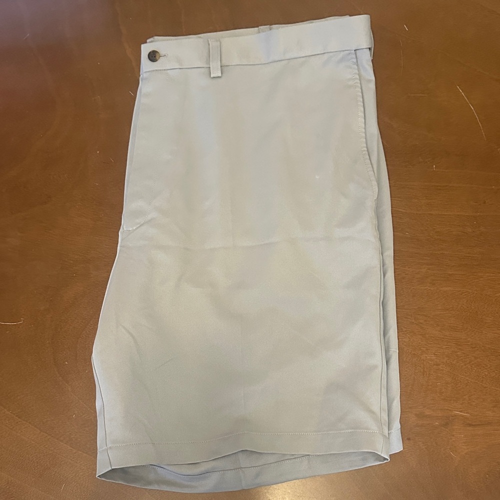 Men's Gray Shorts